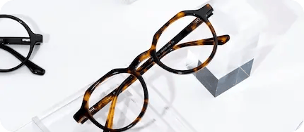 Payne Glasses_Mobile